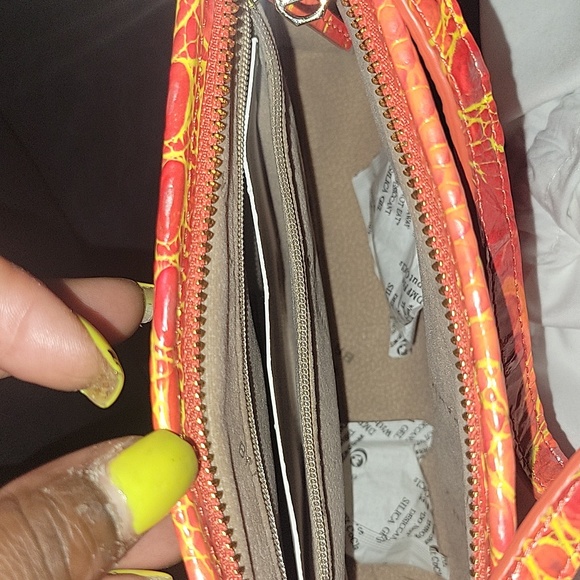 Handbag - Picture 3 of 4